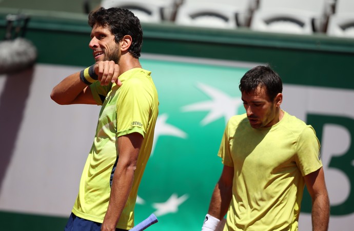 Marcelo Melo e Ivan Dodig na semifinal de Roland Garros 2015 (Foto: Vipcomm)