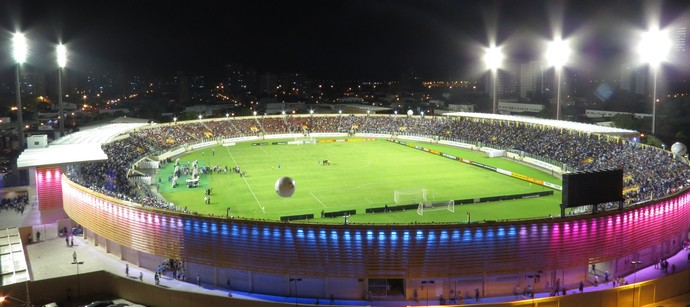 Batistão (Foto: João Áquila / GloboEsporte.com) Batistão (Foto: João Áquila / GloboEsporte.com)
