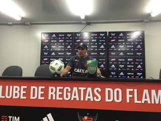 Zé Ricardo aposta em equilíbrio para vencer o Botafogo (Foto: Raphael Zarko)