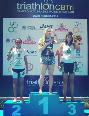 Daniela Paz conquistou 2º lugar no Brasileiro de Triathlon (Foto: Ferrotri/ Divulgação)