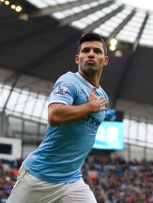 Aguero comemora, Manchester City x Arsenal (Foto: AP) Aguero comemora, Manchester City x Arsenal (Foto: AP)