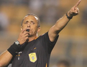 Alício Pena Júnior apitará clássico entre Sergipe e Confiança (Foto: Divulgação/CBF)