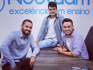 Estudantes da Ufabc criaram cursinho pré-vestibular perto da instituição (Foto: Arquivo pessoal) Estudantes da Ufabc criaram cursinho pré-vestibular perto da instituição (Foto: Arquivo pessoal)