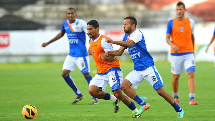 Everton Santa Cruz (Foto: Aldo Carneiro / Pernambuco Press) Everton Santa Cruz (Foto: Aldo Carneiro / Pernambuco Press)