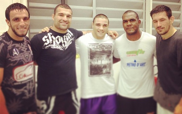 MMA Maurício Shogun, Demian Maia, Daniel Sarafian e equipe. (Foto: Arquivo Pessoal)