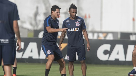 Giovanni Augusto sofre nova lesão e desfalca Timão nos próximos jogos