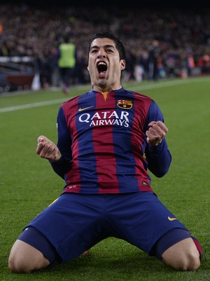 Suárez decide, Barcelona vence o Real Madrid e abre vantagem (AP Photo/Manu Fernandez)
