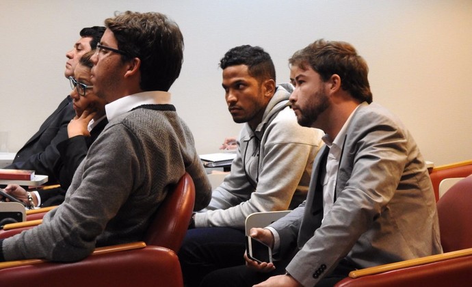 Após caso Yago, Procuradoria deve denunciar médico do Corinthians