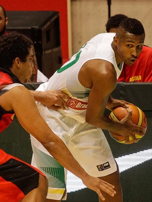Leandrinho basquete - brasil x angola (Foto: Agência Estado)