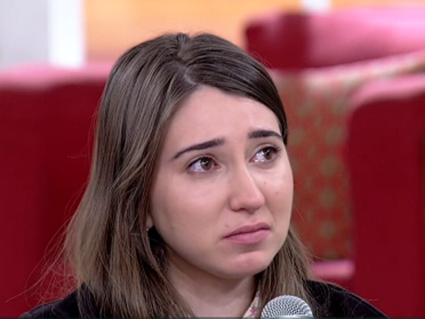 Patrícia Moreira chora no Encontro (Foto: Encontro com Fátima Bernardes/TV Globo)