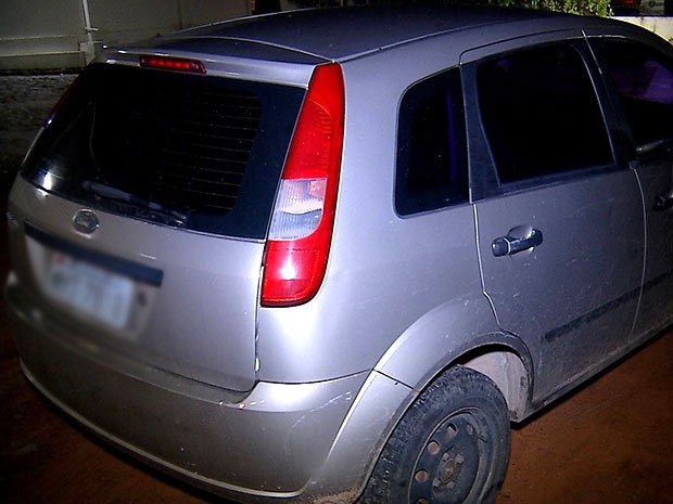 Carro de Diogo Nóbrega foi encontrado em São Gonçalo do Amarante, na Grande Natal (Foto: Reprodução/Inter TV Cabugi)