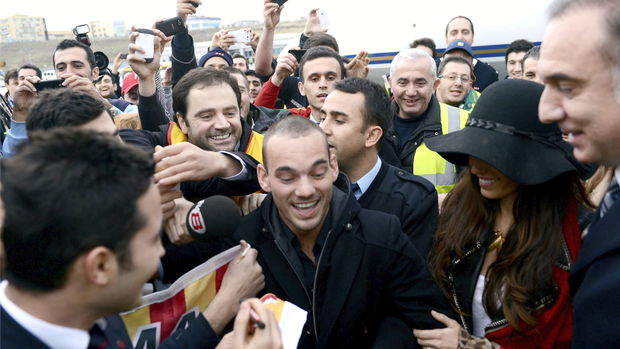Sneijder Galatasaray chegada (Foto: EFE)