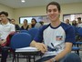 Aluno de medicina de RO estuda para tentar entrar em universidade do RS