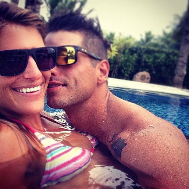 Fernando fernandes com a namorada (Foto: Instagram / Reprodução)