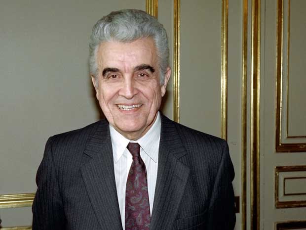 Professor René Girard, em imagem de 1990 (Foto: Arquivo / AFP Photo)