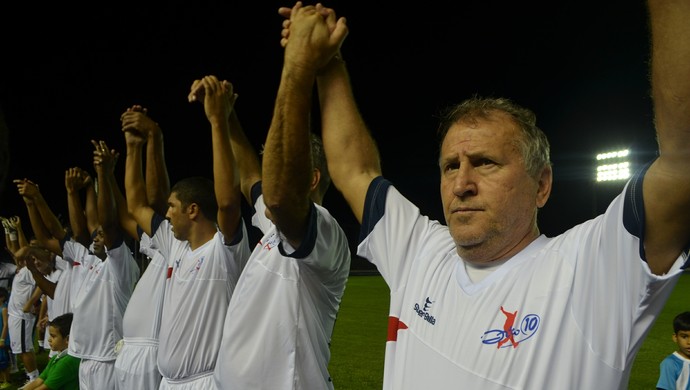 Zico durante jogo amistoso no sábado (20), no Amapá (Foto: Abinoan Santiago/GE-AP)