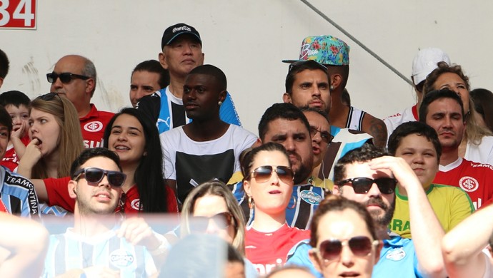 Iago lateral Grêmio torcida mista Gre-Nal 22/11/2015 (Foto: Eduardo Moura/Globoesporte.com) Iago lateral Grêmio torcida mista Gre-Nal 22/11/2015 (Foto: Eduardo Moura/Globoesporte.com)