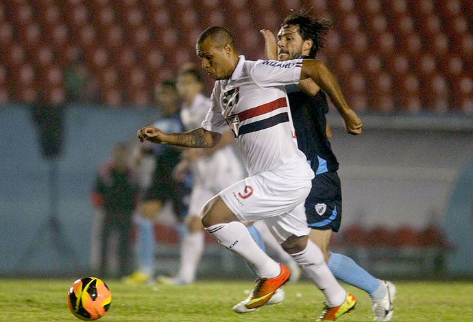 Luis Fabiano jogo São Paulo e Londrina (Foto: Agência Estado)