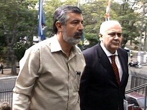 Ex-padre (à esq.) foi condenado por crime de pedofilia em Rio Claro (Foto: Reprodução/EPTV) Ex-padre (à esq.) foi condenado por crime de pedofilia em Rio Claro (Foto: Reprodução/EPTV)