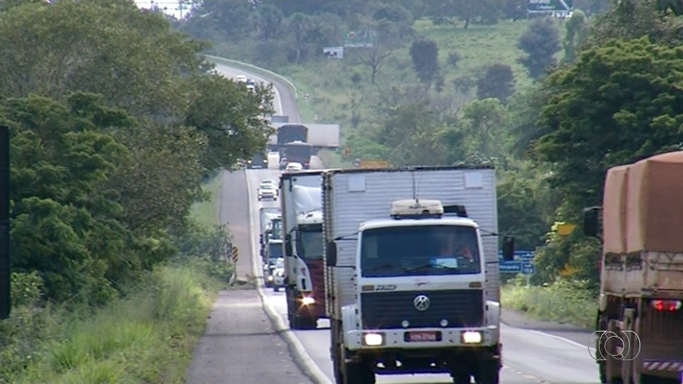 Veículos em rodovias do Tocantins (Foto: Reprodução/TV Anhanguera)