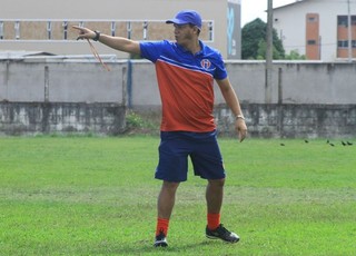 Treinador do MAC já vem realizado pré-temporada com o grupo atleticano desde o começo da semana (Foto: Divulgação /  MAC)