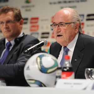 Fifa: Jérôme Valcke, secretário-geral, e Joseph Blatter, presidente (Foto: Getty Images) Fifa: Jérôme Valcke, secretário-geral, e Joseph Blatter, presidente (Foto: Getty Images)