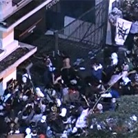 SP: grupo tenta entrar no Palácio; PM reage (Reprodução/TV Globo)