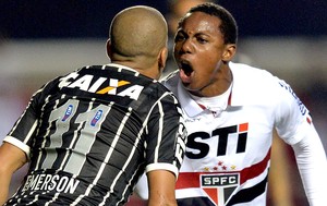 Wellington Emerson jogo Corinthians São Paulo Recopa (Foto: AFP)