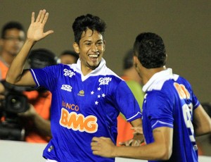 Lucca gol Cruzeiro x Atlétic-GO (Foto: Carlos Costa / Ag. Estado)