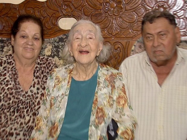 Rita Tabosa Ferreira diz que o segredo é o amor pela família (Foto: Reprodução/TV Verdes Mares)