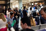 Atraso em voo deixa Santos quase três horas preso em Cumbica Atraso em voo deixa Santos quase três horas preso em Cumbica