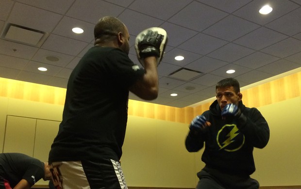 Rafael dos Anjos (Foto: Ivan Raupp)