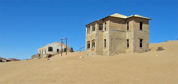 Kolmanskop está tomada pelas dunas (Foto: Harald Süpfle/Creative Commons)