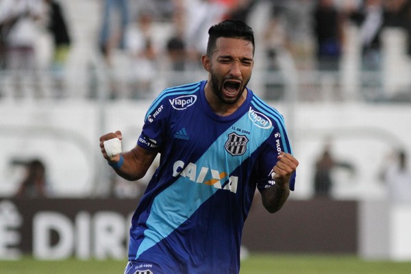 Após despedida da Ponte, Clayson é esperado para exames no Corinthians