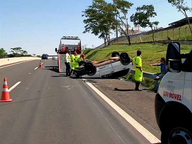 Apesar do susto, o rapaz não sofreu ferimentos (Foto: Reprodução/TV Fronteira)