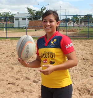 Aline Nonata, jogadora do Delta Rugby (Foto: Abdias Bideh/GloboEsporte.com)