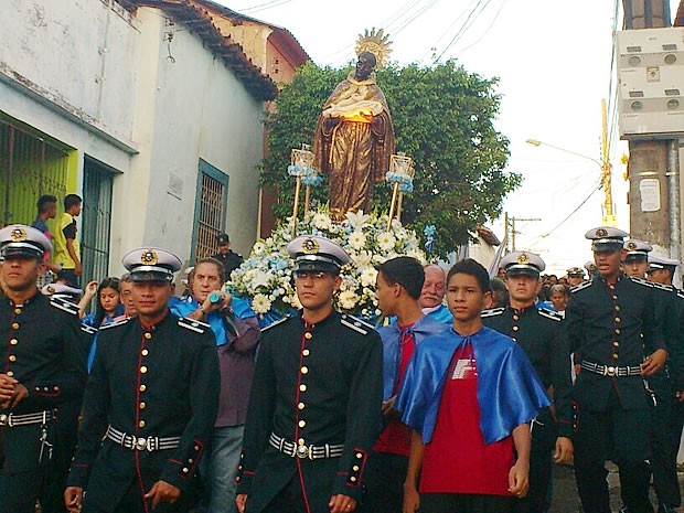 Procissão marcou último dia dos festejos a São Benedito, o mais querido da cuiabania. (Foto: Dejane Arnhold/TV Centro América)