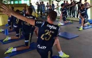 Palmeiras repete time pela manhã e finaliza trabalhos na academia