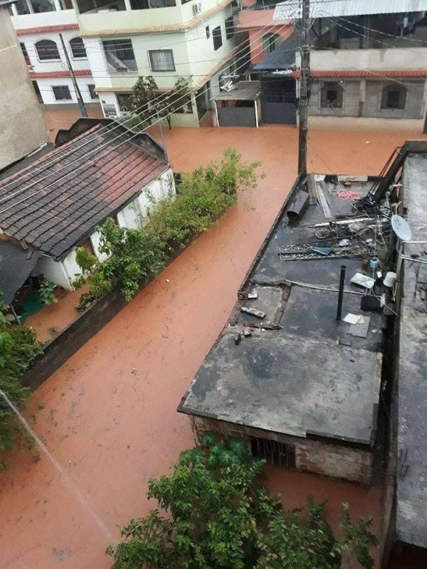 G1 Chuva causa prejuízo a moradores de Cachoeiro de Itapemirim no ES