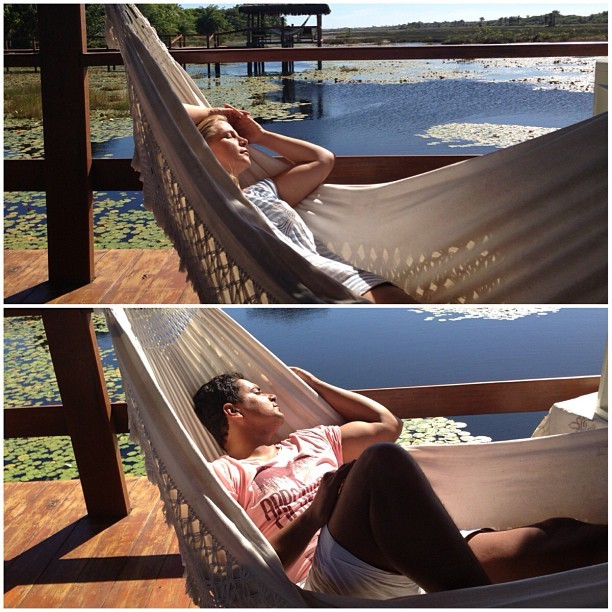 Carla Perez e Xandy relaxam na rede (Foto: Reprodução/ Instagram)