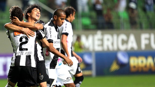 Marcos Rocha comemoração Atlético-MG e Ponte Preta  (Foto: Cristiane Mattos / Agência Estado)
