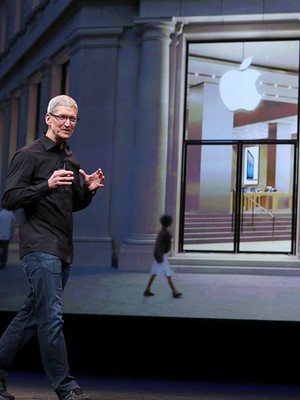Tim Cook, CEO da Apple, apresenta iPhone 5 (Foto: Getty Images)