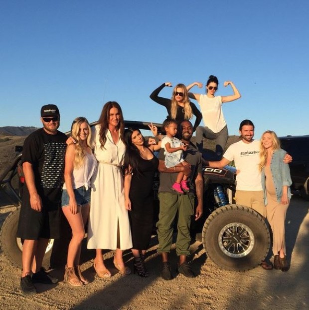 Caitlyn Jenner e família (Foto: Instagram / Reprodução)