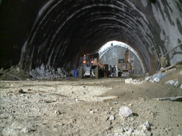 Dia de trabalho no túnel do Morro do Formigão será mostrado no Estúdio Santa Catarina (Foto: Reprodução/RBS TV)