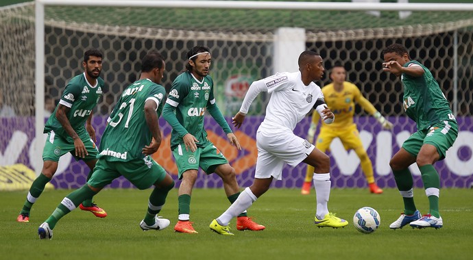 Chapecoense x Santos - Robinho (Foto: Márcio Cunha / Agência O Dia / Estadão Conteúdo)