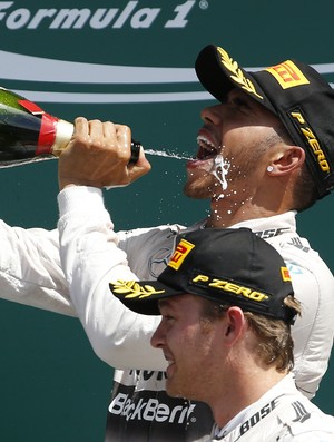 Hamilton vence GP da Inglaterra (Foto: Reuters / Phil Noble)