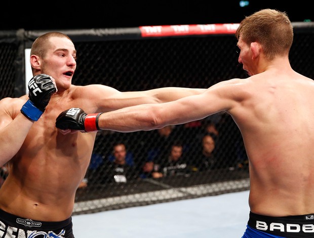 Sean Strickland x Luke Barnatt UFC Berlim (Foto: Getty Images)