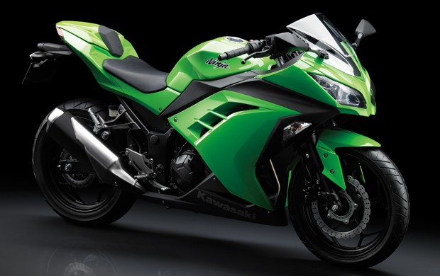 Kawasaki Ninja 300 (Foto: Divulgação)