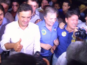 Aécio diz que, se eleito, vai investir na segurança e reforçar o Bolsa Família (Foto: Reprodução/TV Verdes Mares)