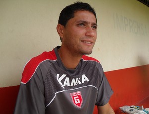 Bruno Maia zagueiro Guarani-MG (Foto: Cleber Corrêa/GLOBOESPORTE.COM)